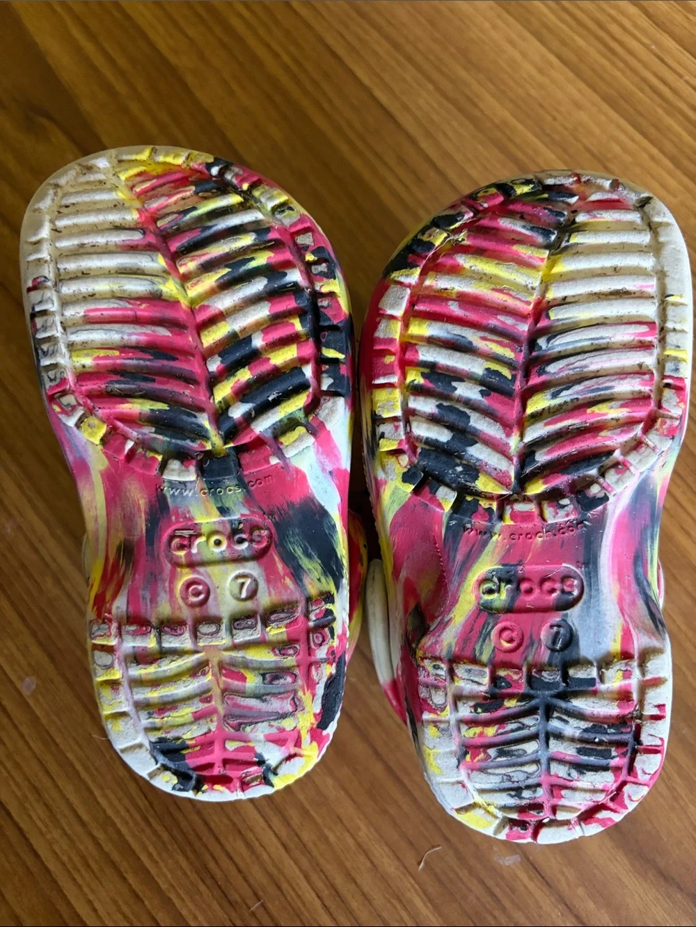 CROCS Kids Tie-Dye Clog Sandals in Red, Yellow, Black, White. Glow in the dark
